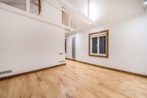 Photo 31- click for photo gallery